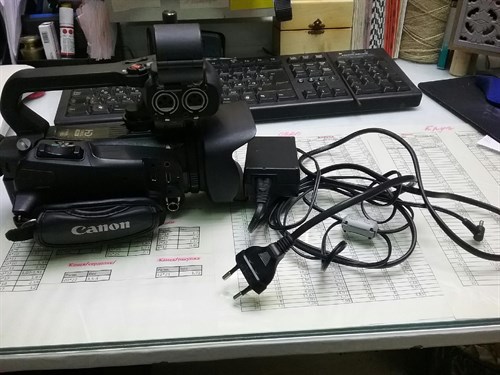Видеокамера Canon XA15 - фото 444754