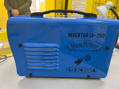 Инверторный сварочный аппарат  Micul Fermier LV-250 - фото 557508