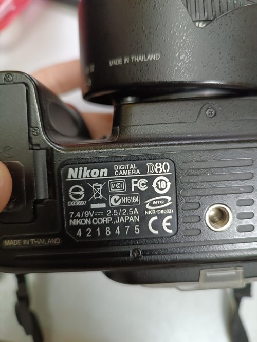 Зеркальный фотоаппарат Nikon D80 + вспышка - фото 563491