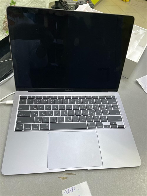 Ноутбук  Apple  MacBook Air 13.3  M1 2020 8/256 - фото 580622