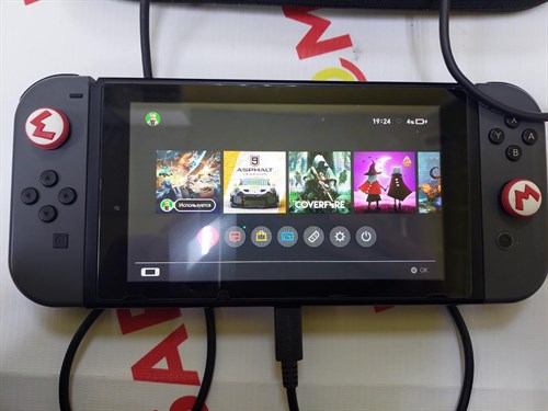 Игровая приставка Nintendo Switch (HAC-001) - фото 585288