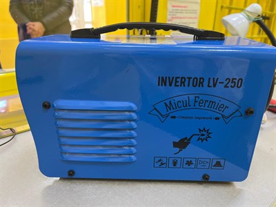 Инверторный сварочный аппарат  Micul Fermier LV-250