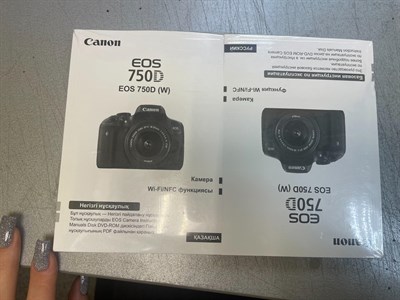 Фотоаппарат  Canon EOS 750D canon zoom lens ef-s 18-55mm