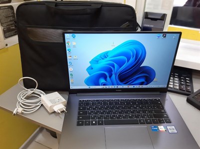 Ноутбук Huawei /Core i5-1155G7/Iris Xe Graphics