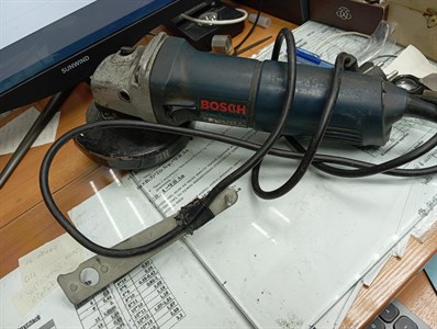 Угловая шлифмашина Bosch GWS 10-125 , 1000 Вт