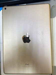 Планшет Apple iPad 5 (2017) Wi-Fi 32GB A1822