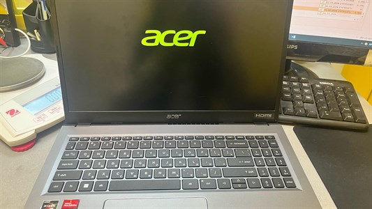 Ноутбук Acer Extensa 15/Ryzen 5 7520U