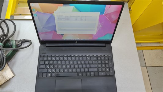 Ноутбук HP Laptop/ Pentium Gold 7505
