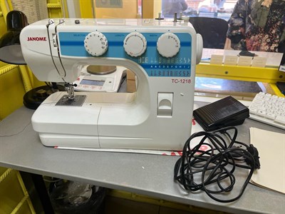 Швейная машина Janome ТC 1218