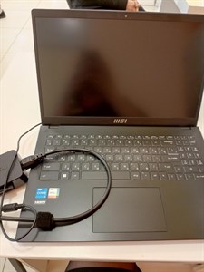 Ноутбук  MSI Modern 15 B12M-210RU