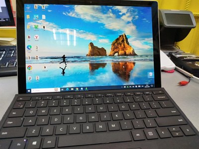 Планшет Microsoft Surface Pro 5 i5 (2017) 890000498952